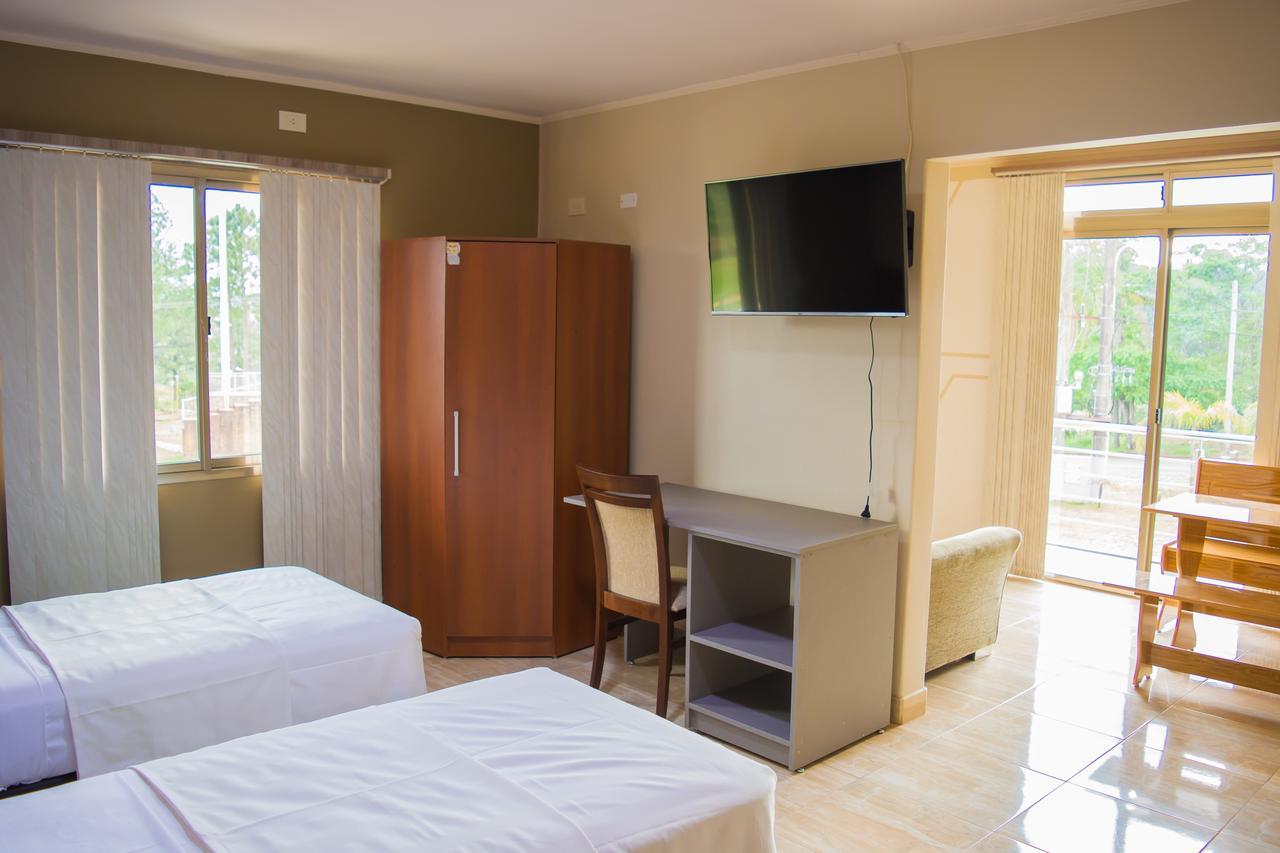 Austral Hotel Dos de Mayo Bagian luar foto